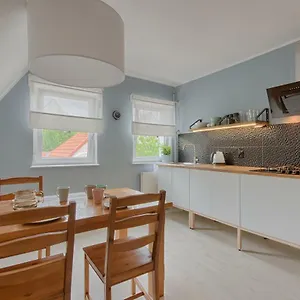  Apartment Stary